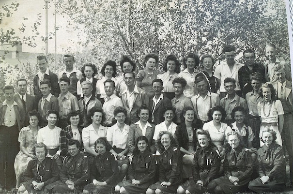 1945-Elk-Point-School.jpg